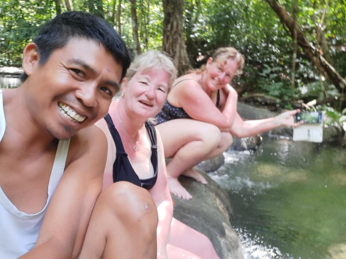 Boneputeh Homestay Taliwang Екстер'єр фото