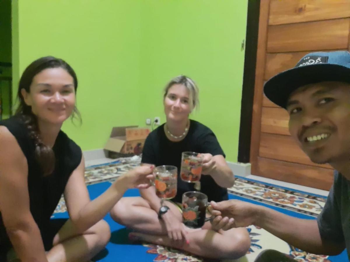 Boneputeh Homestay Taliwang Екстер'єр фото